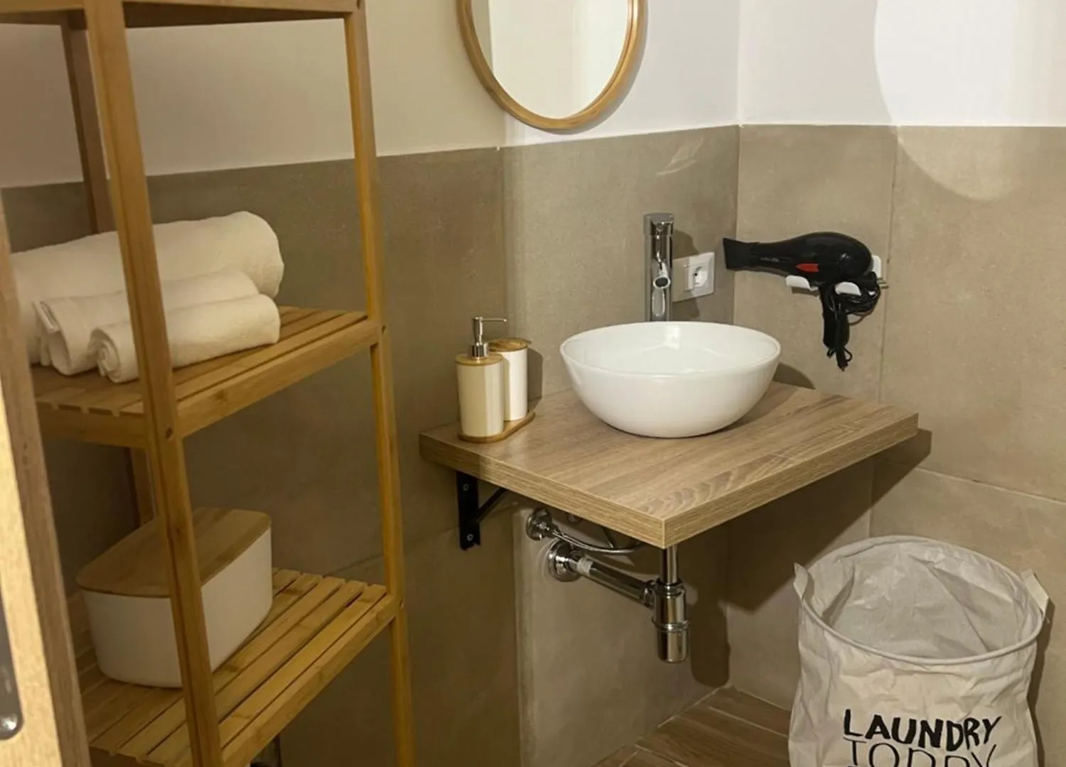 Infiniti Noi Home Palermo 0*,